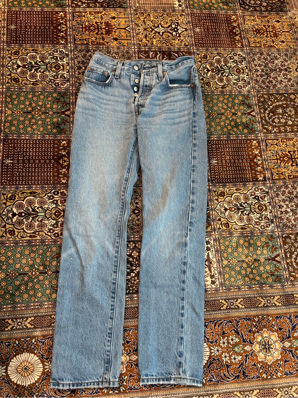 Levi’s 501 Classic Straight-Leg Women’s Jeans in Light Blue